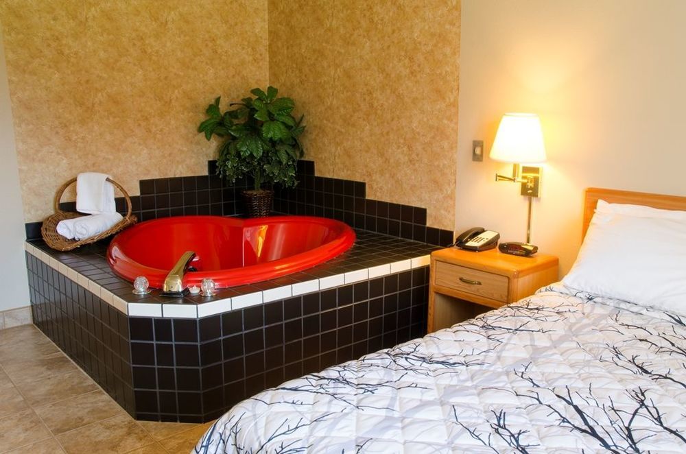 North Star Hotel Pictured Rocks مونيسينغ الغرفة الصورة